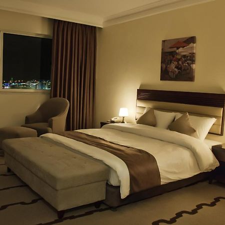 Carnival Hotel Amman Eksteriør billede